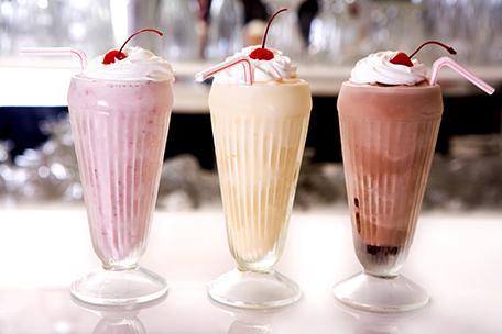 http://www.silverchef.com.au/cdn/shop/collections/Milkshake_Makers_95911c40-6ed7-4ebc-bfde-57f1a453379a.jpg?v=1608510564