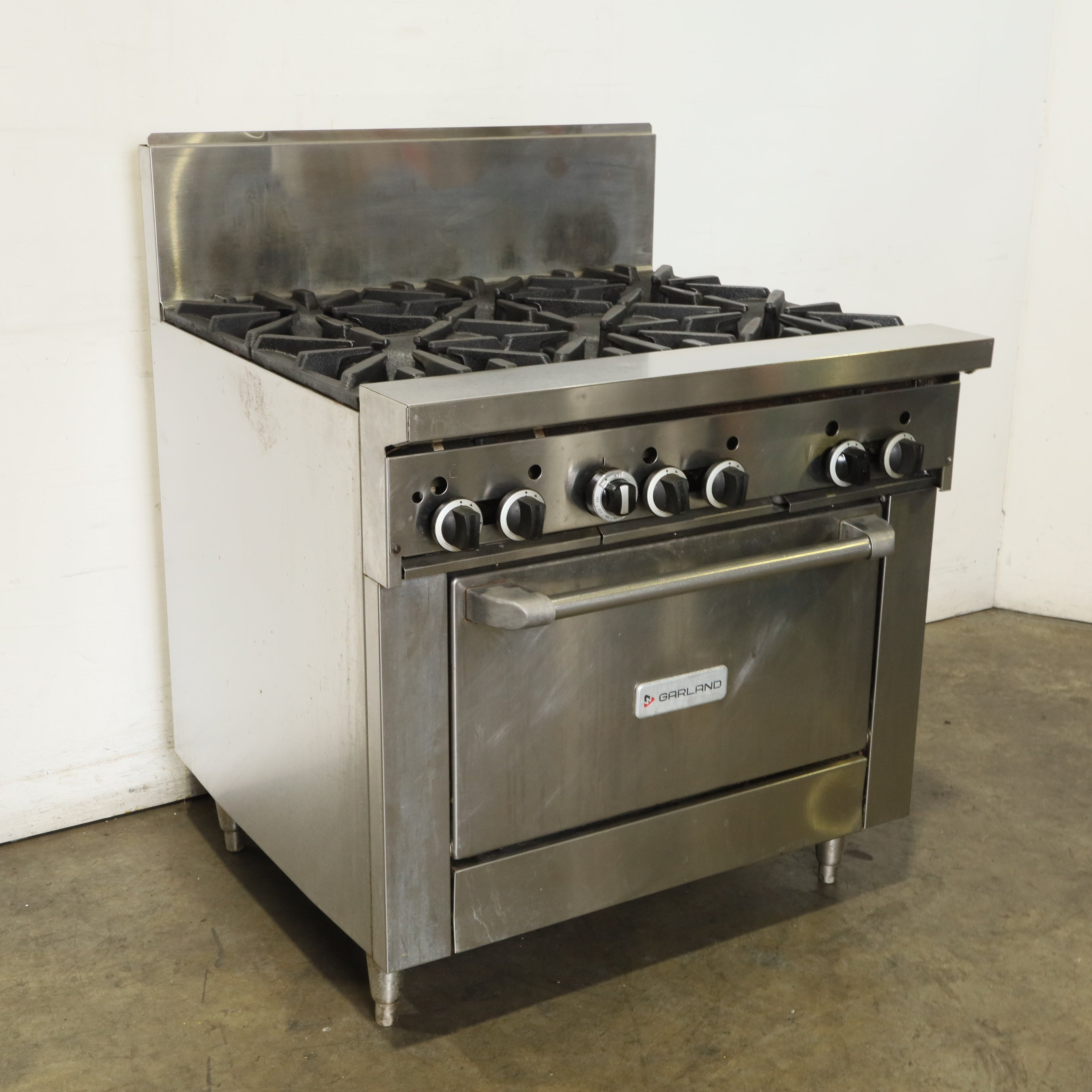 Garland GF36-6R 6 Burner Range Oven | SilverChef