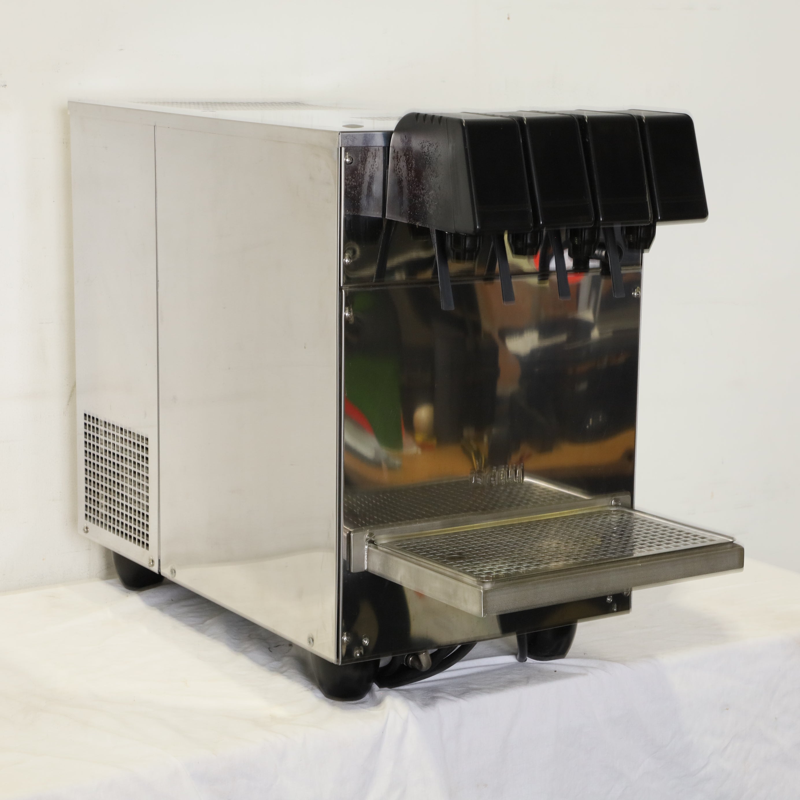 Celli POLO30/15 Post Mix Drink Machine