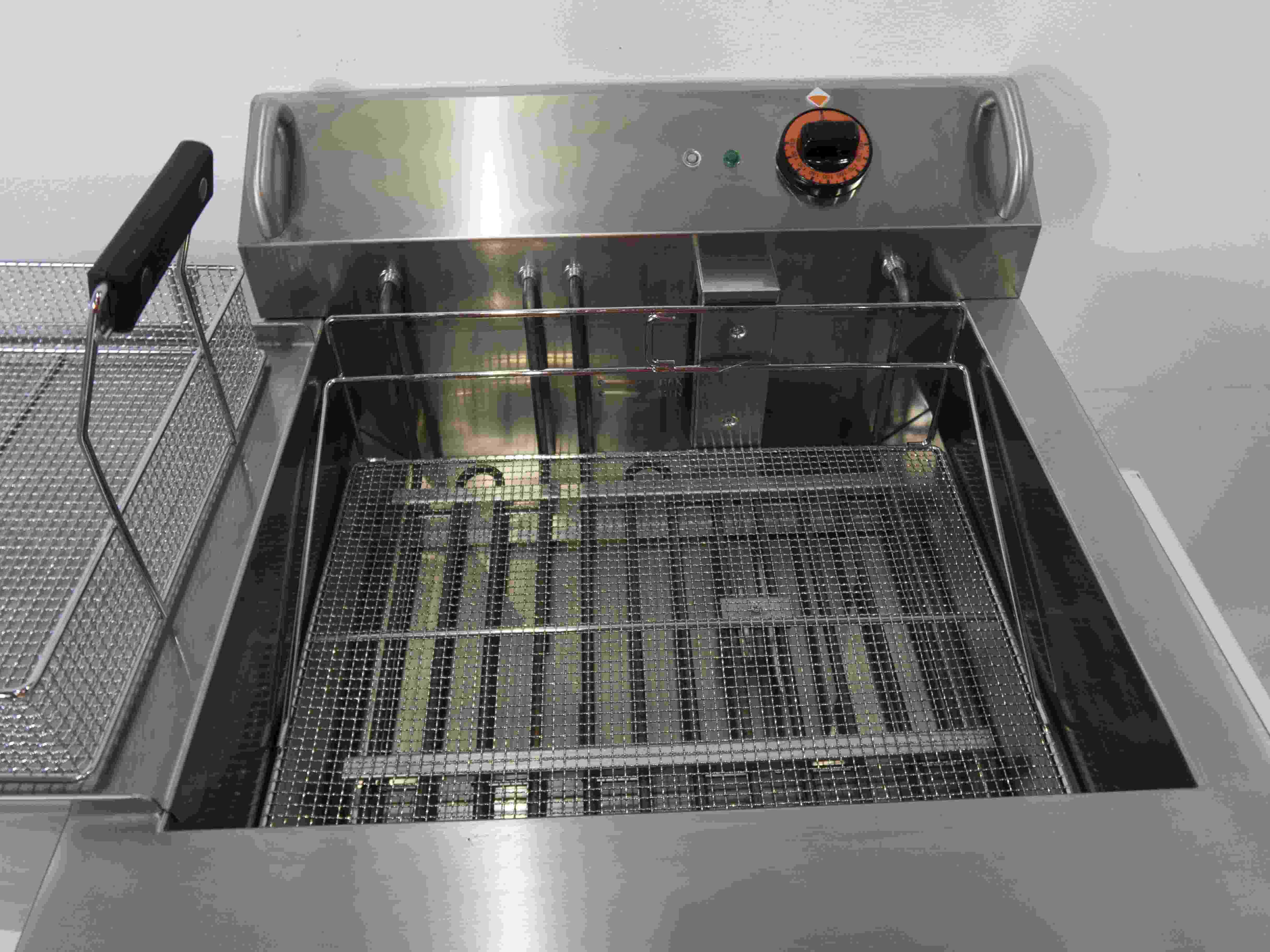 Lotus FPE-20 Donut Fryer