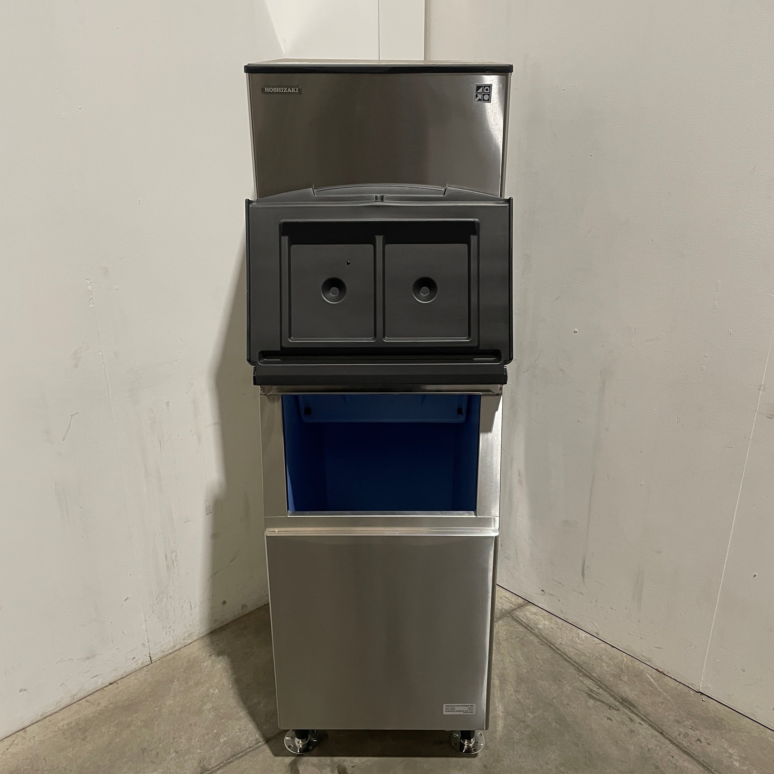 Hoshizaki KMD-270AB Ice Machine with Ice Storage Bin