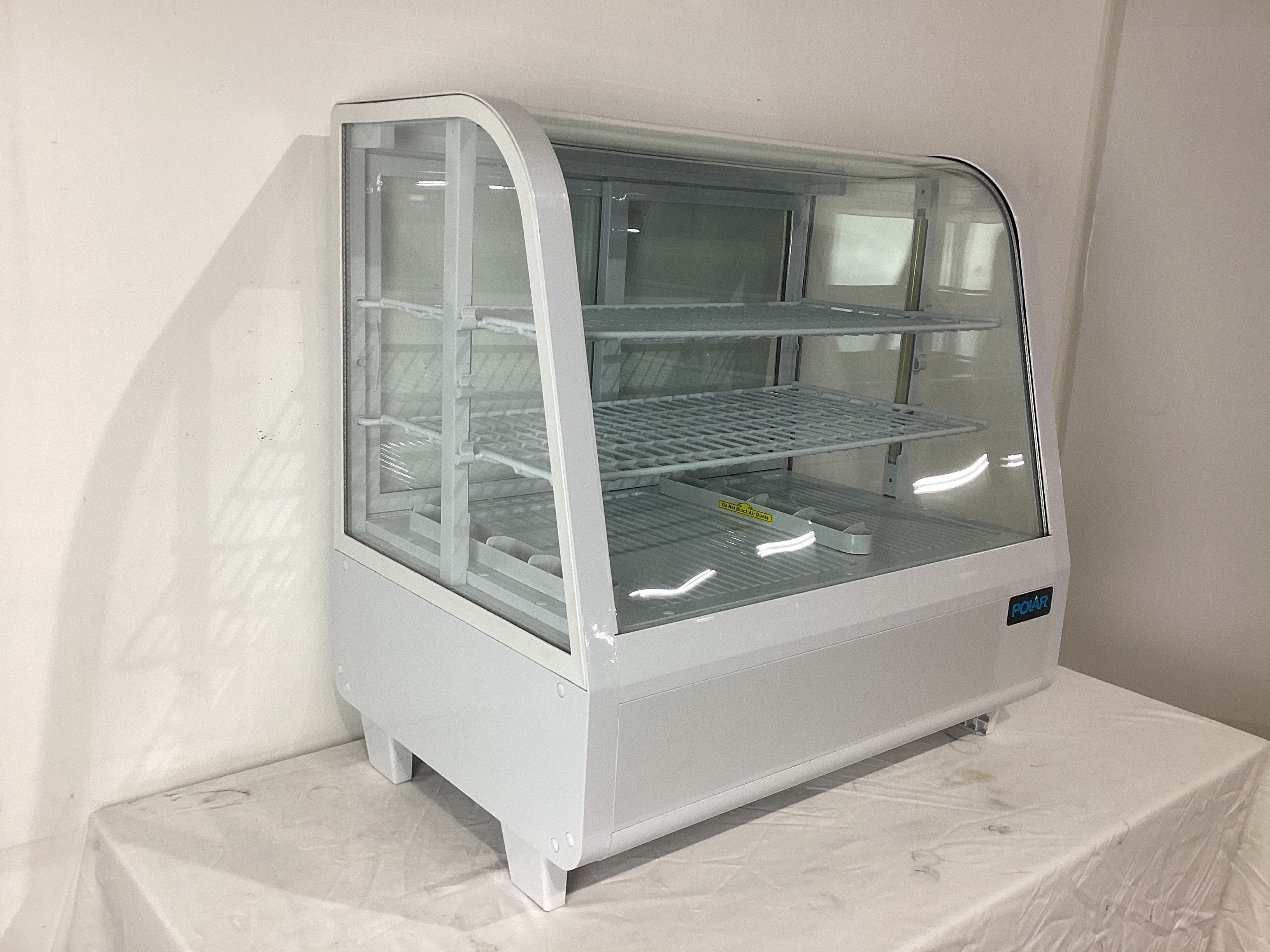 Polar CC666-A-04 Cold Food Display