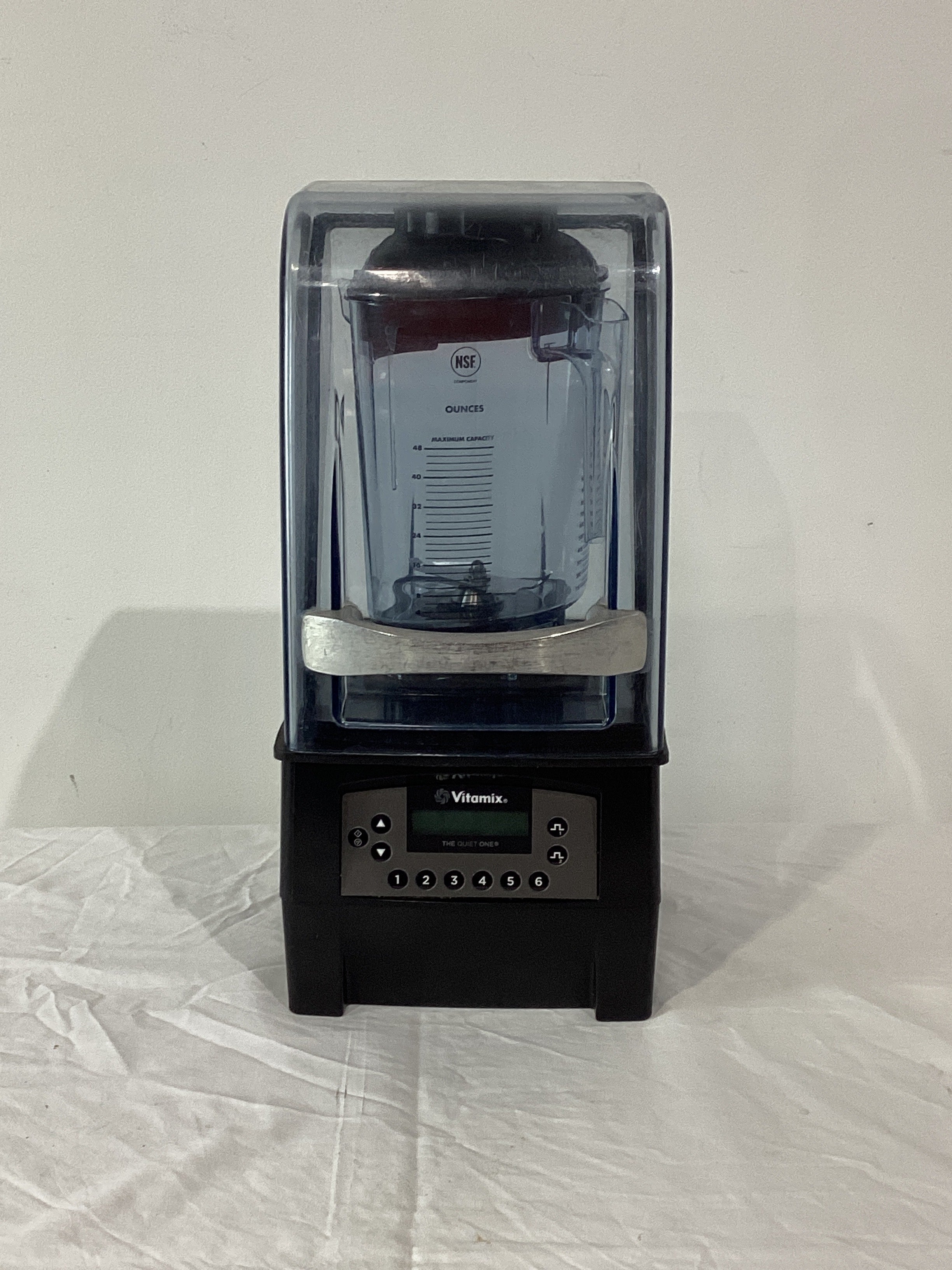 Thumbnail - Vitamix VM0149 Blender with Sound Barrier