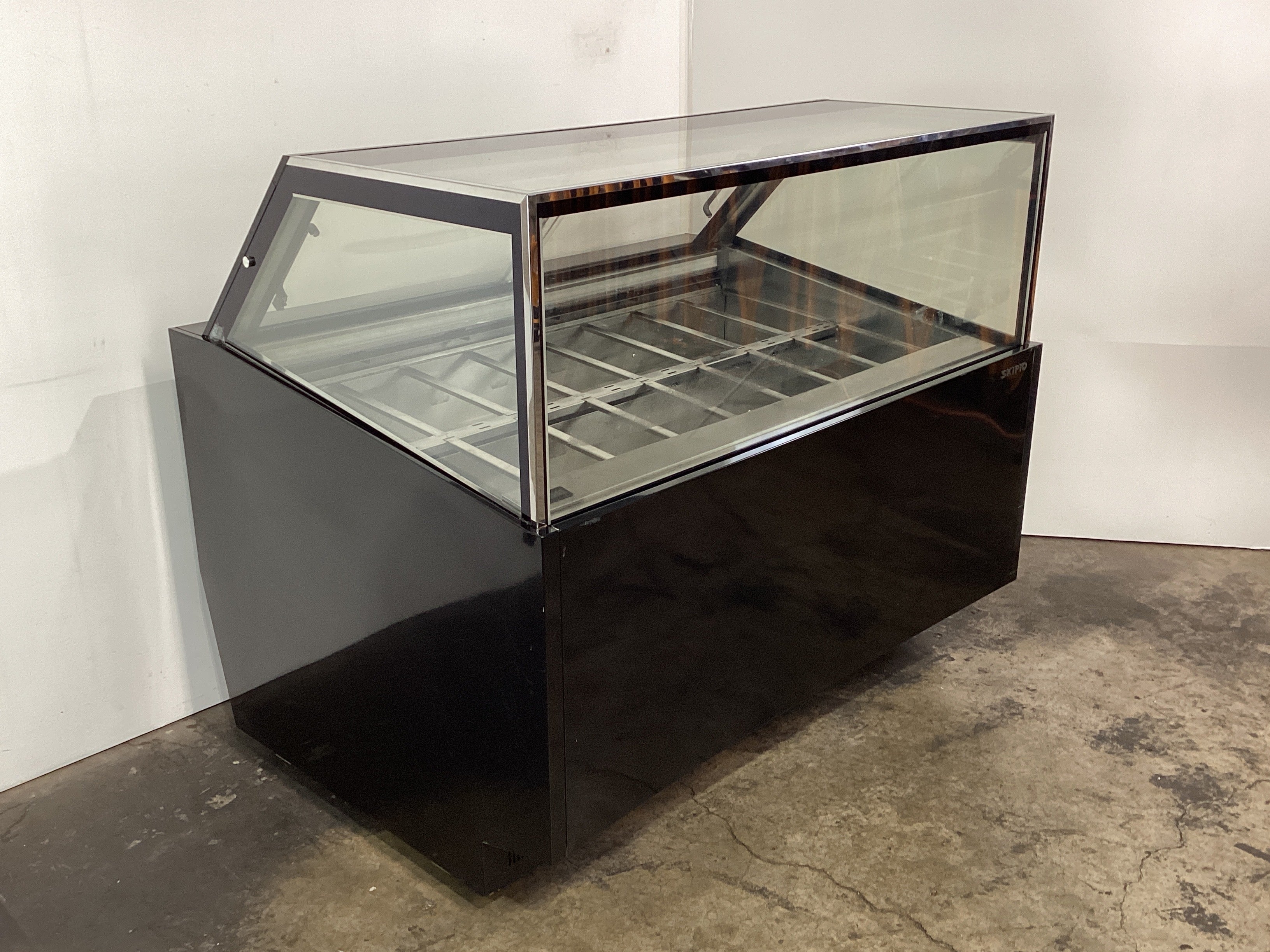 Skipio SGC-1500F Gelato Display