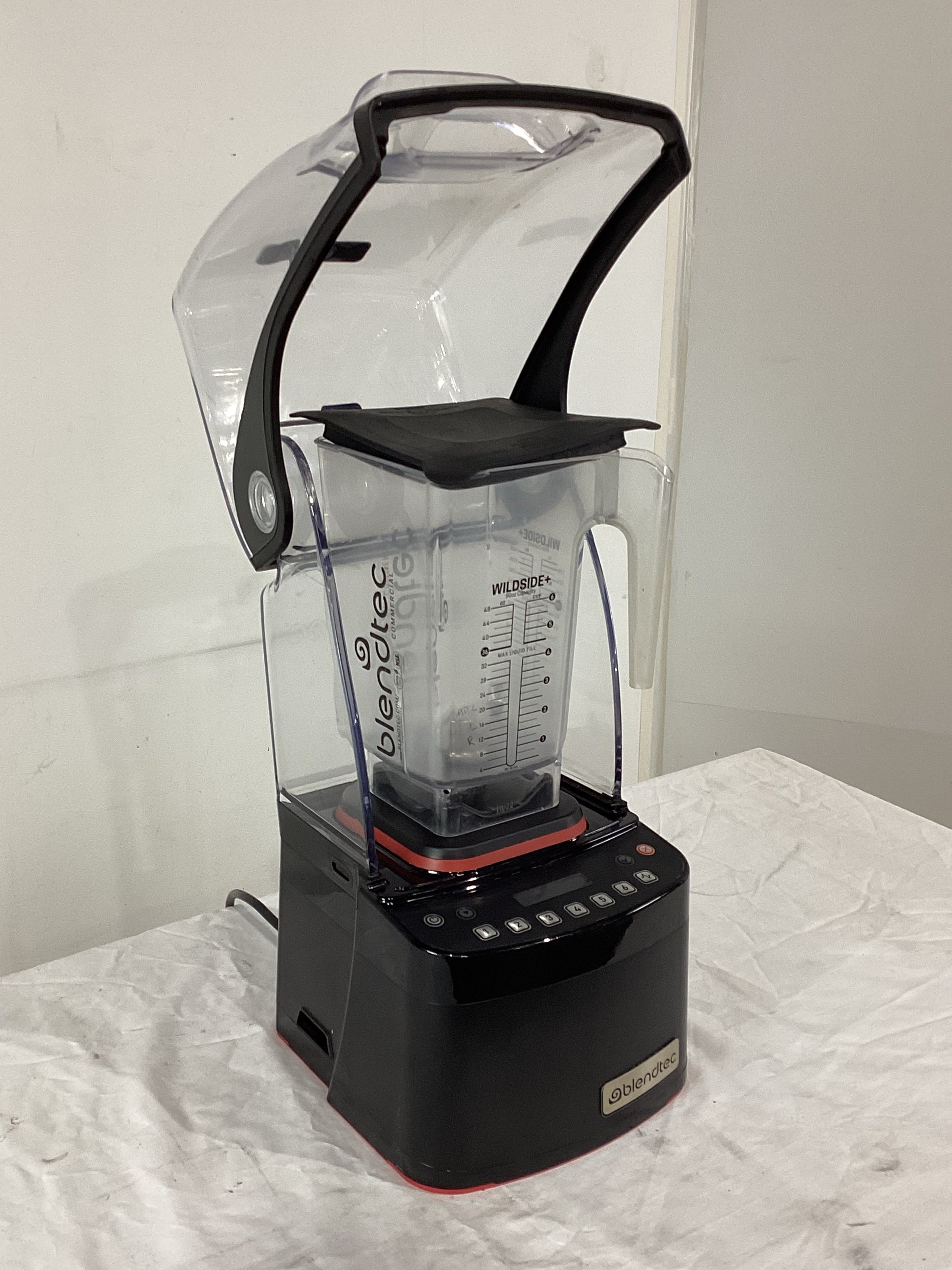 Blendtec CQB1 Blender + Sound Barrier