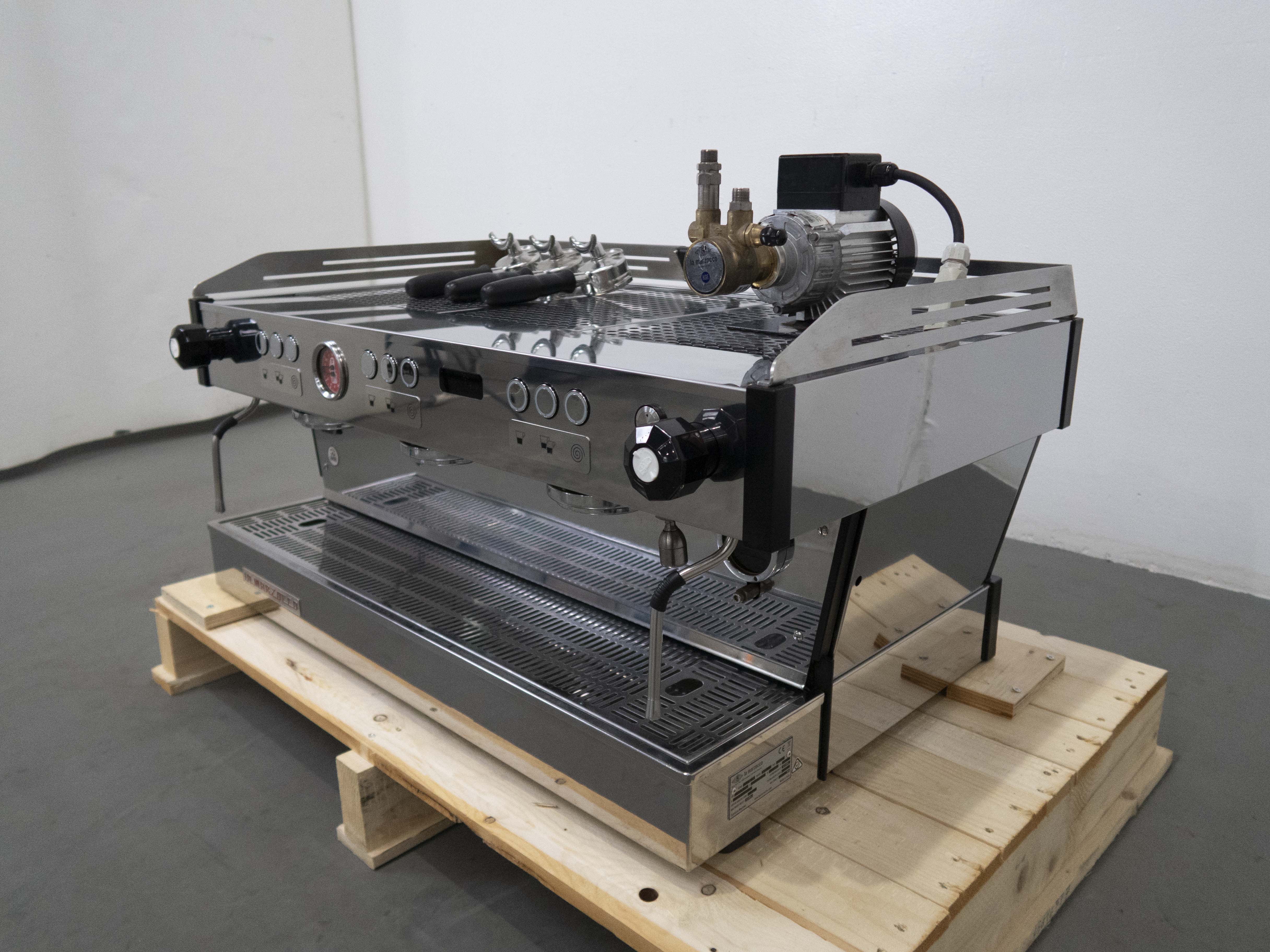 La Marzocco Linea PB 3AV 3 Group Coffee Machine