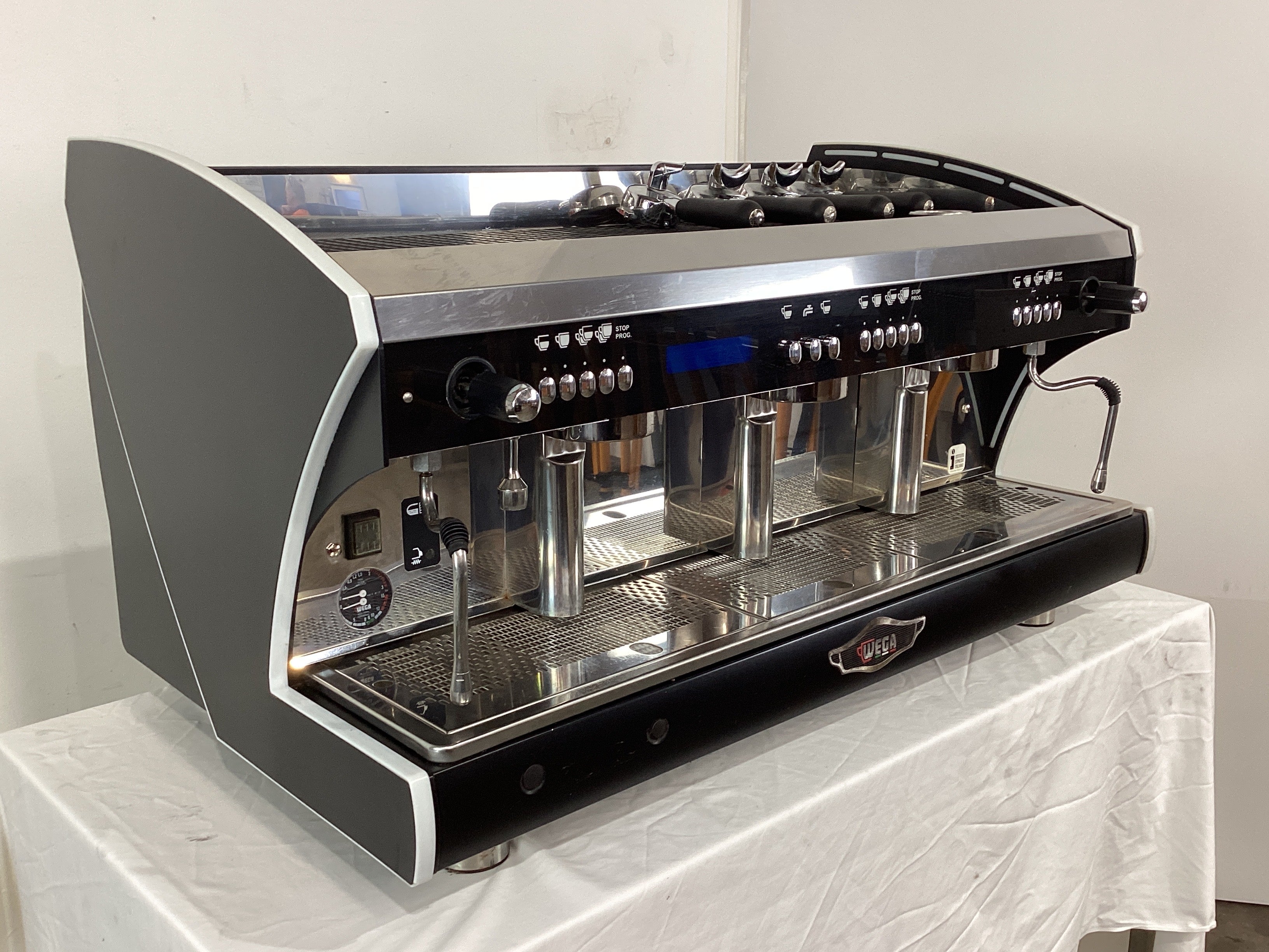 Wega EVD./3-PR 3 Group Coffee Machine