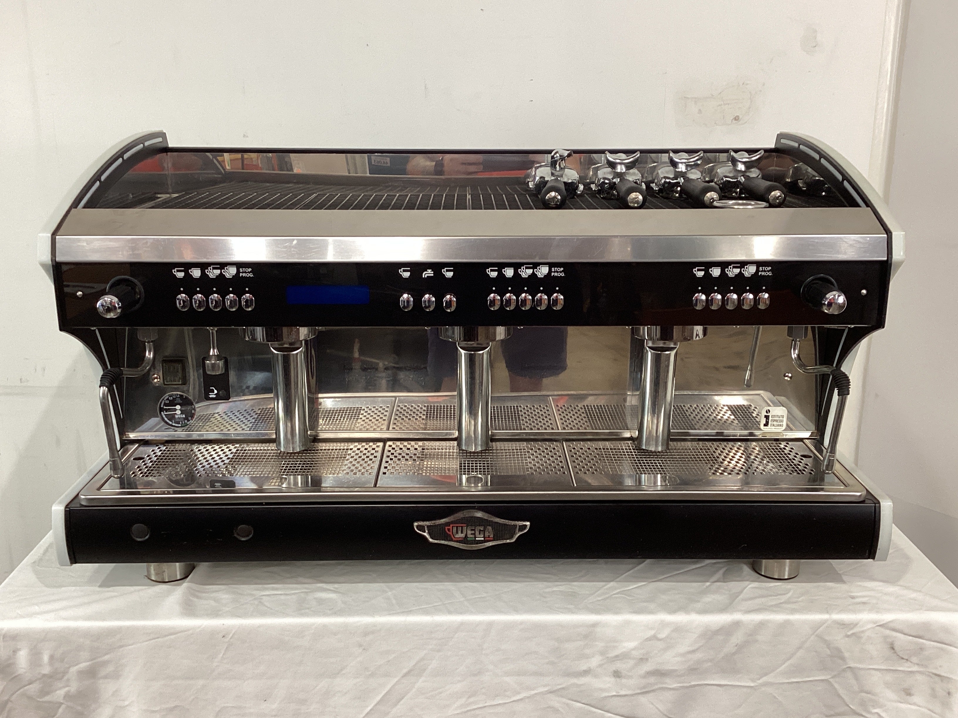 Wega EVD./3-PR 3 Group Coffee Machine