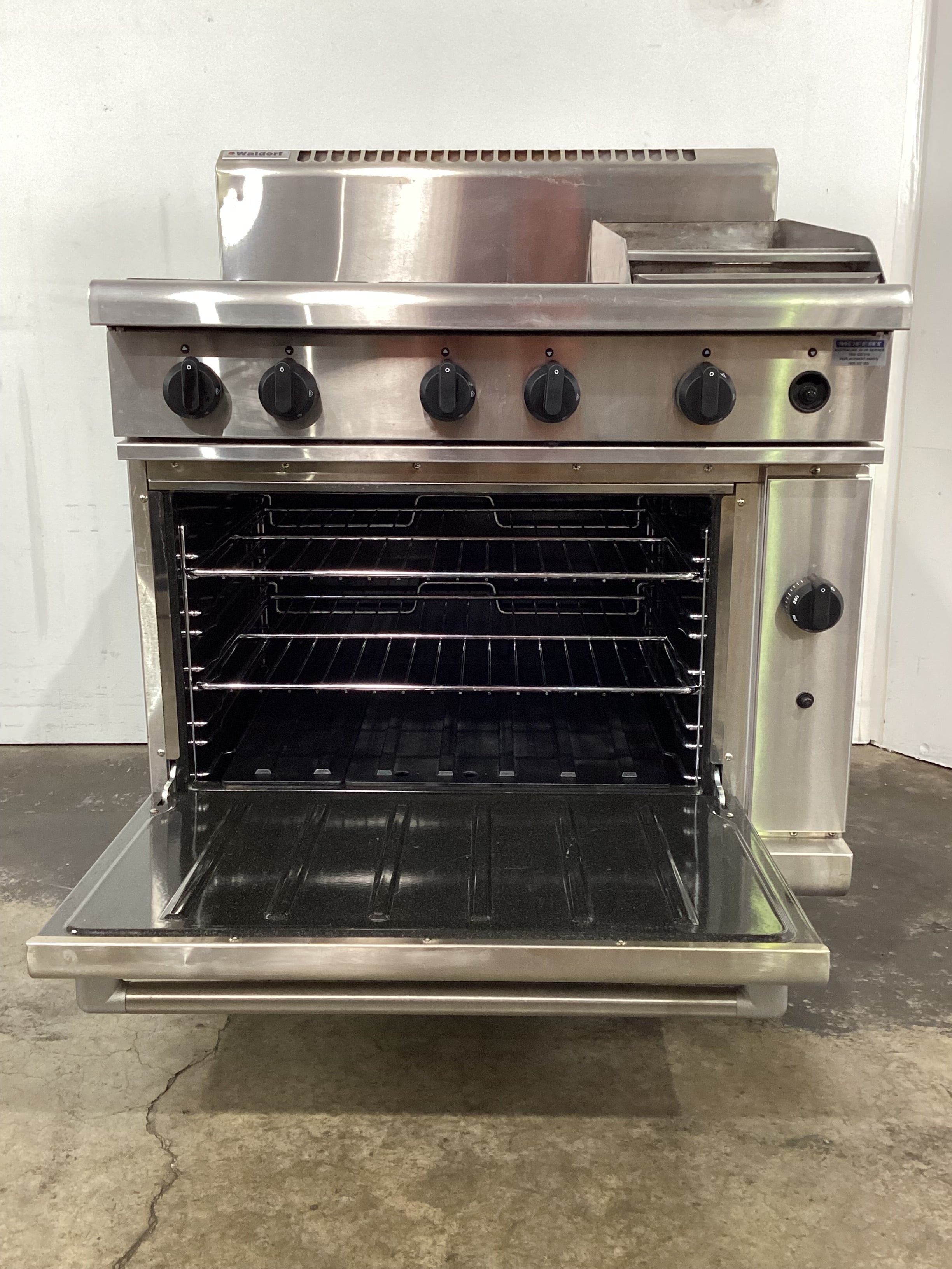 Waldorf RN8613GCF Range Oven