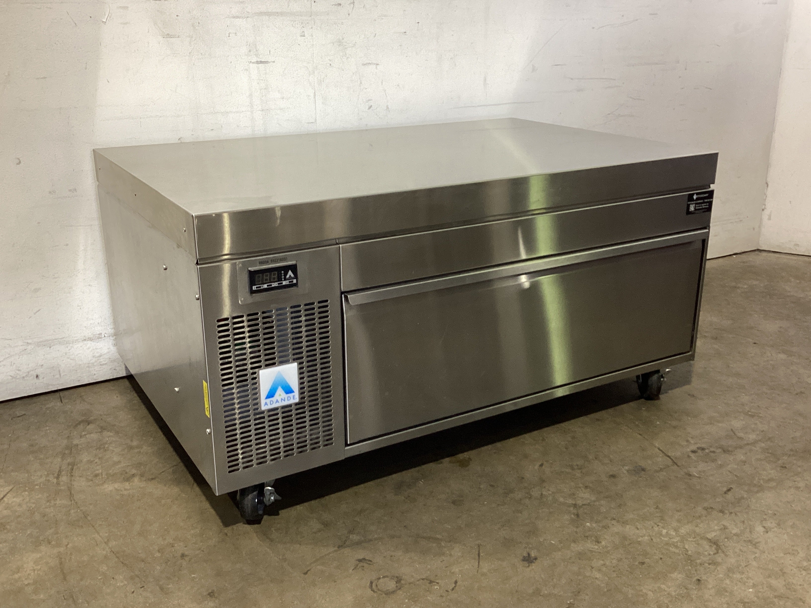 Adande VCSR2V1 Underbench Fridge | SilverChef