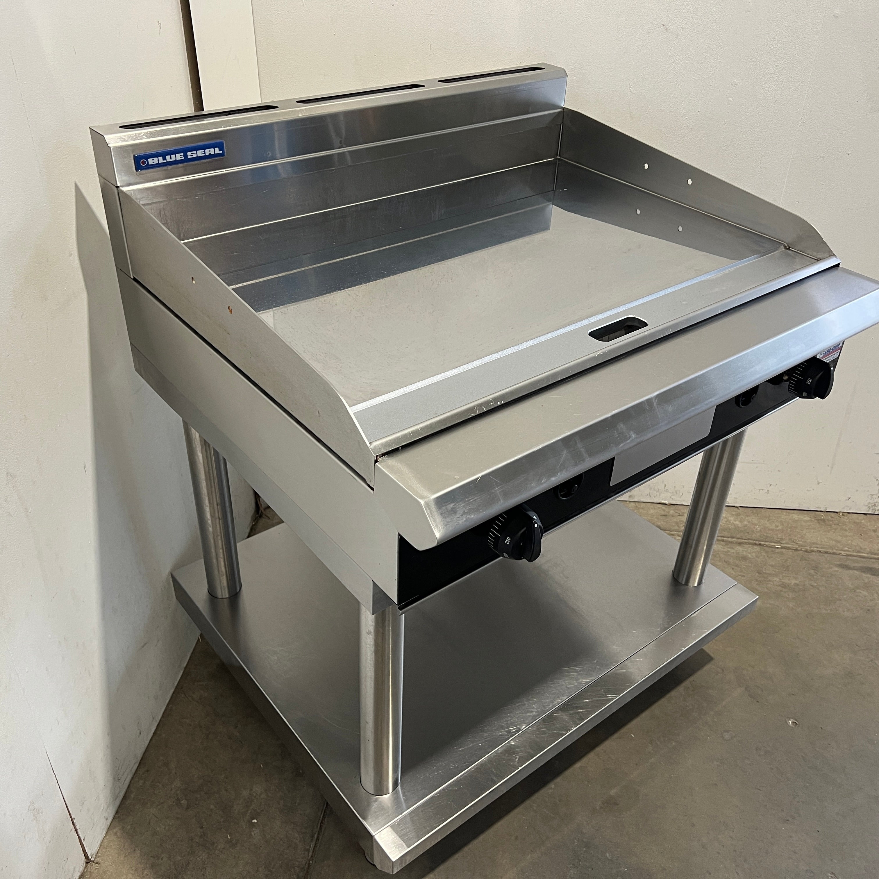 Blue Seal GP516-LS Griddle