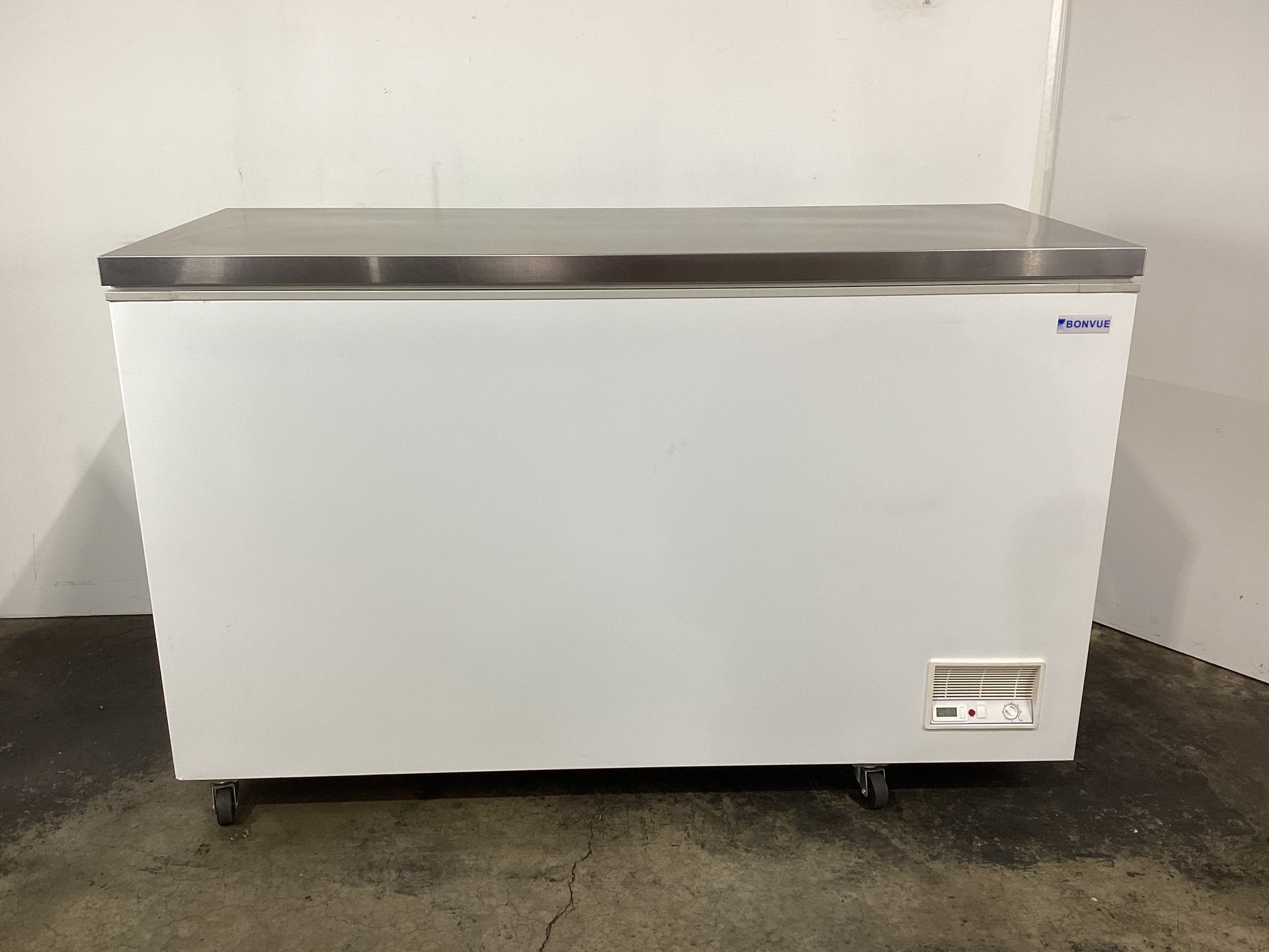 FED BD598F Chest Freezer