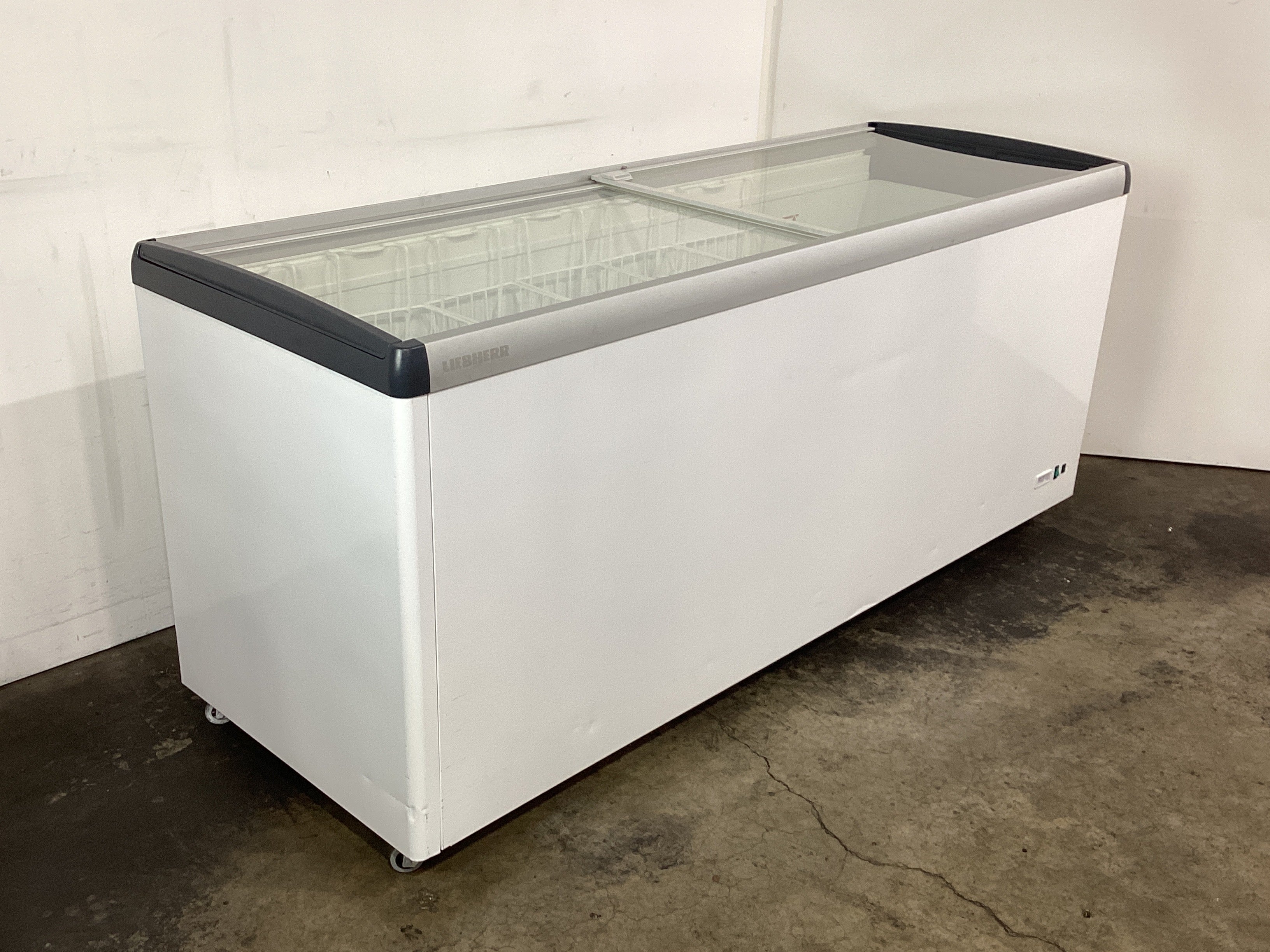 Liebherr EFE6052 Display Chest Freezer