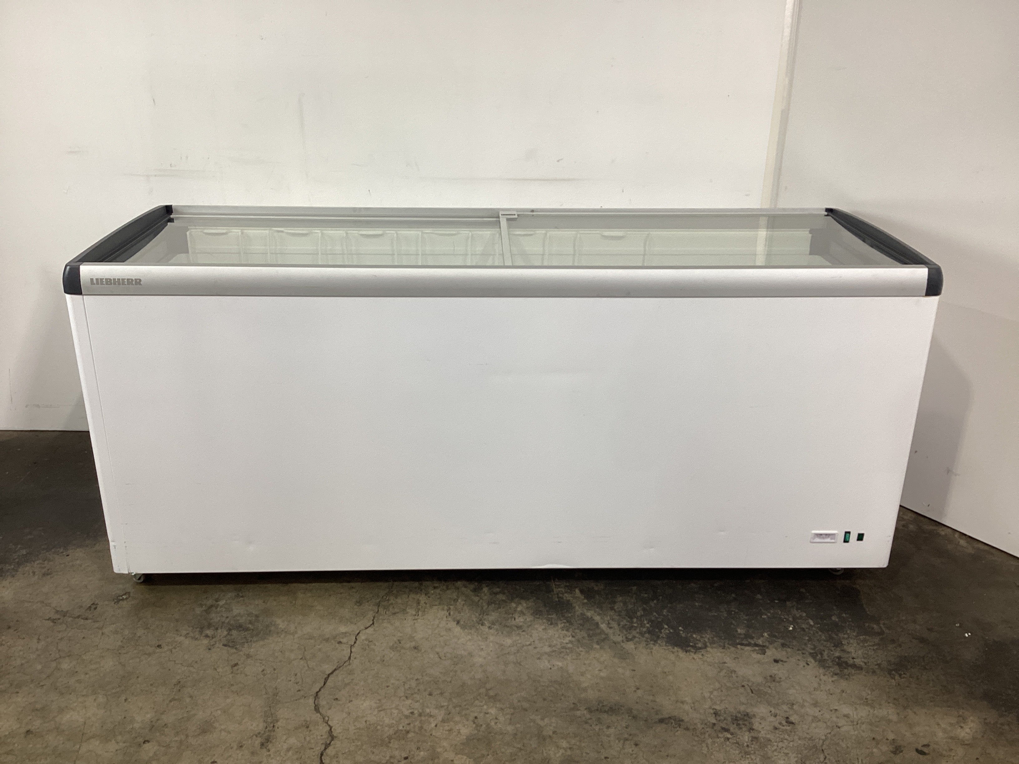 Liebherr EFE6052 Display Chest Freezer