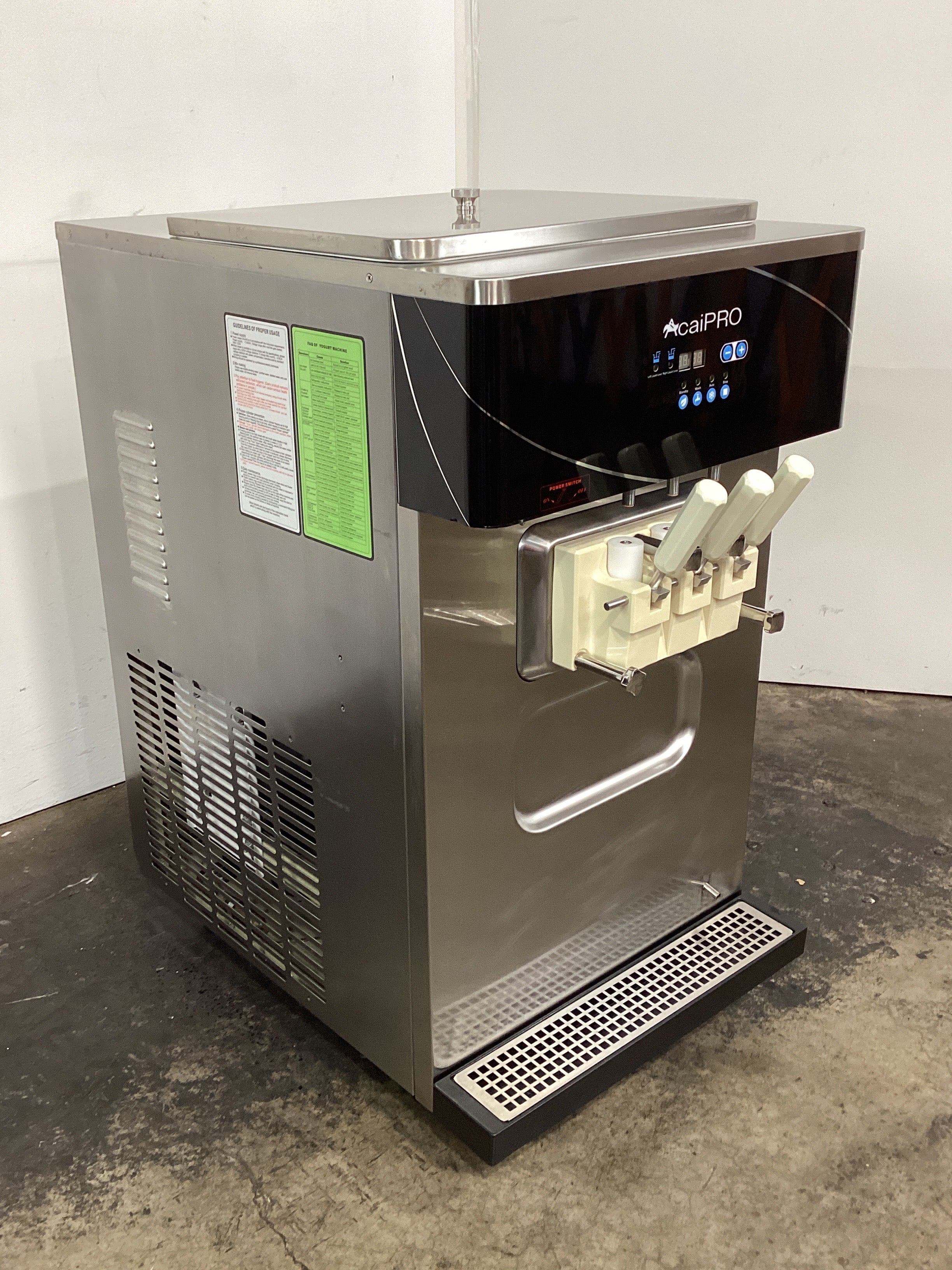 ACAiPRO B22 Acai Machine