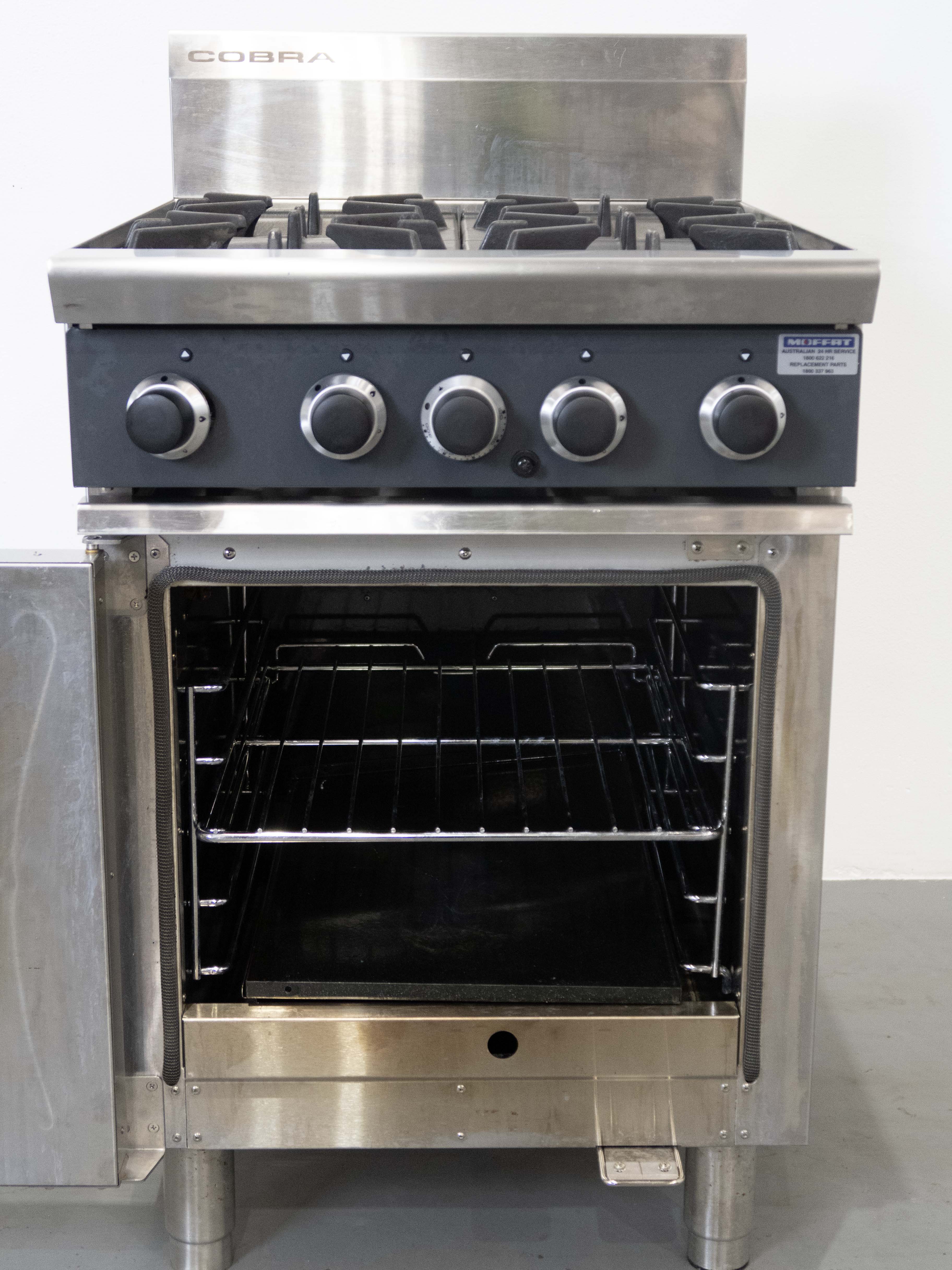 Thumbnail - Cobra CR6DF 4 Burner Range Oven