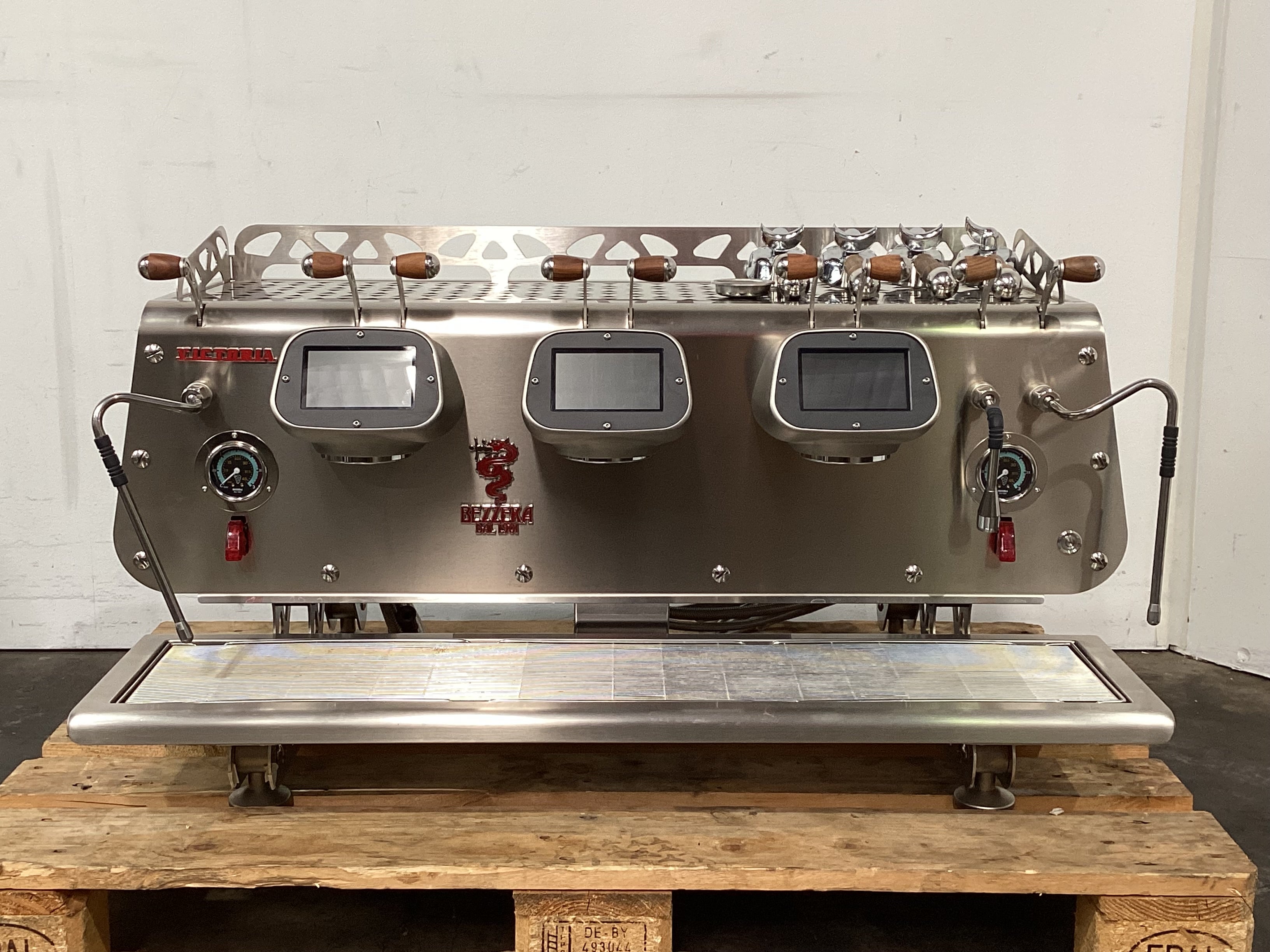 Bezzera Victoria De Brewing Profile 3 Group Coffee Machine