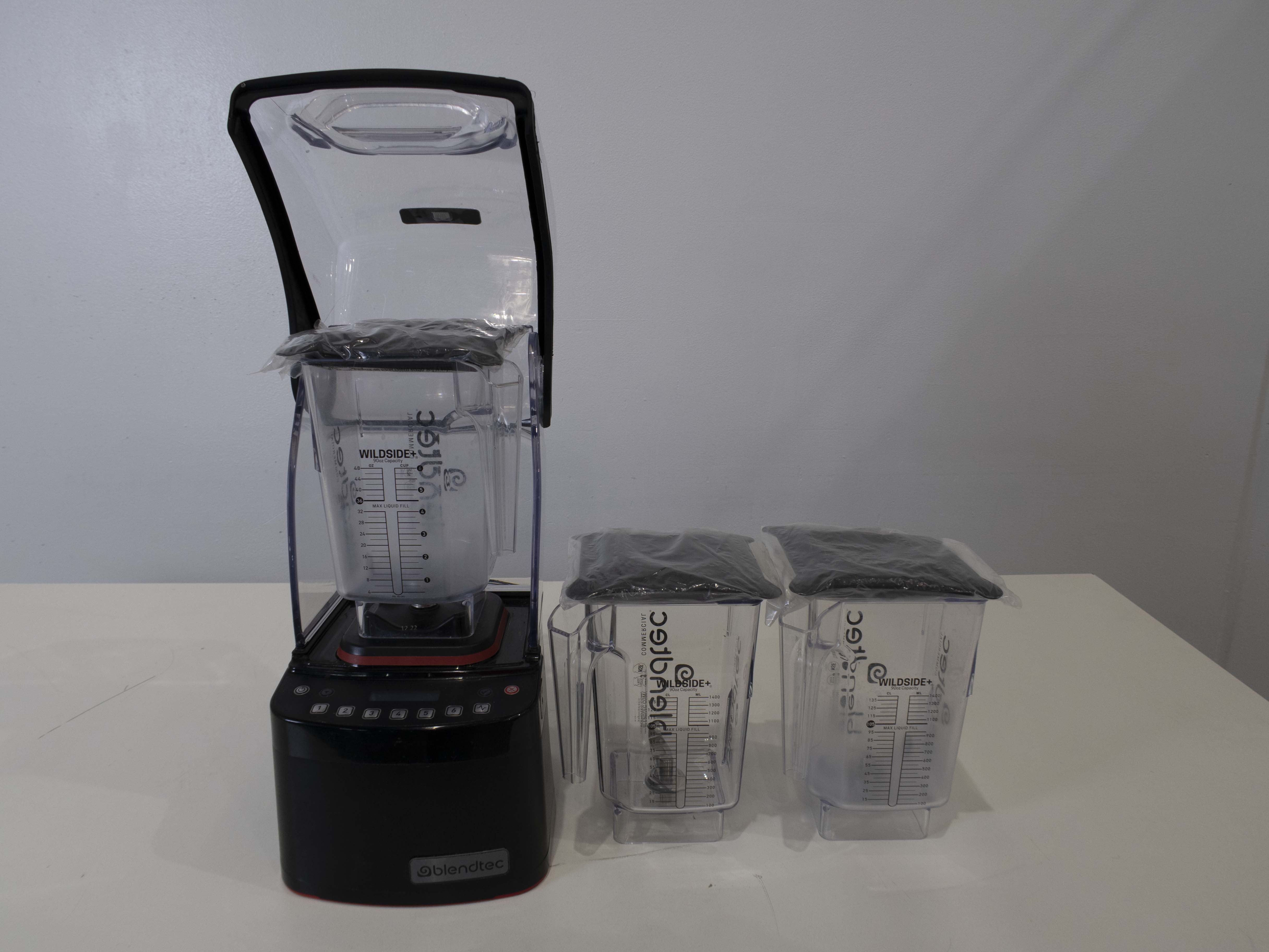 Thumbnail - Blendtec Stealth 885 Blender