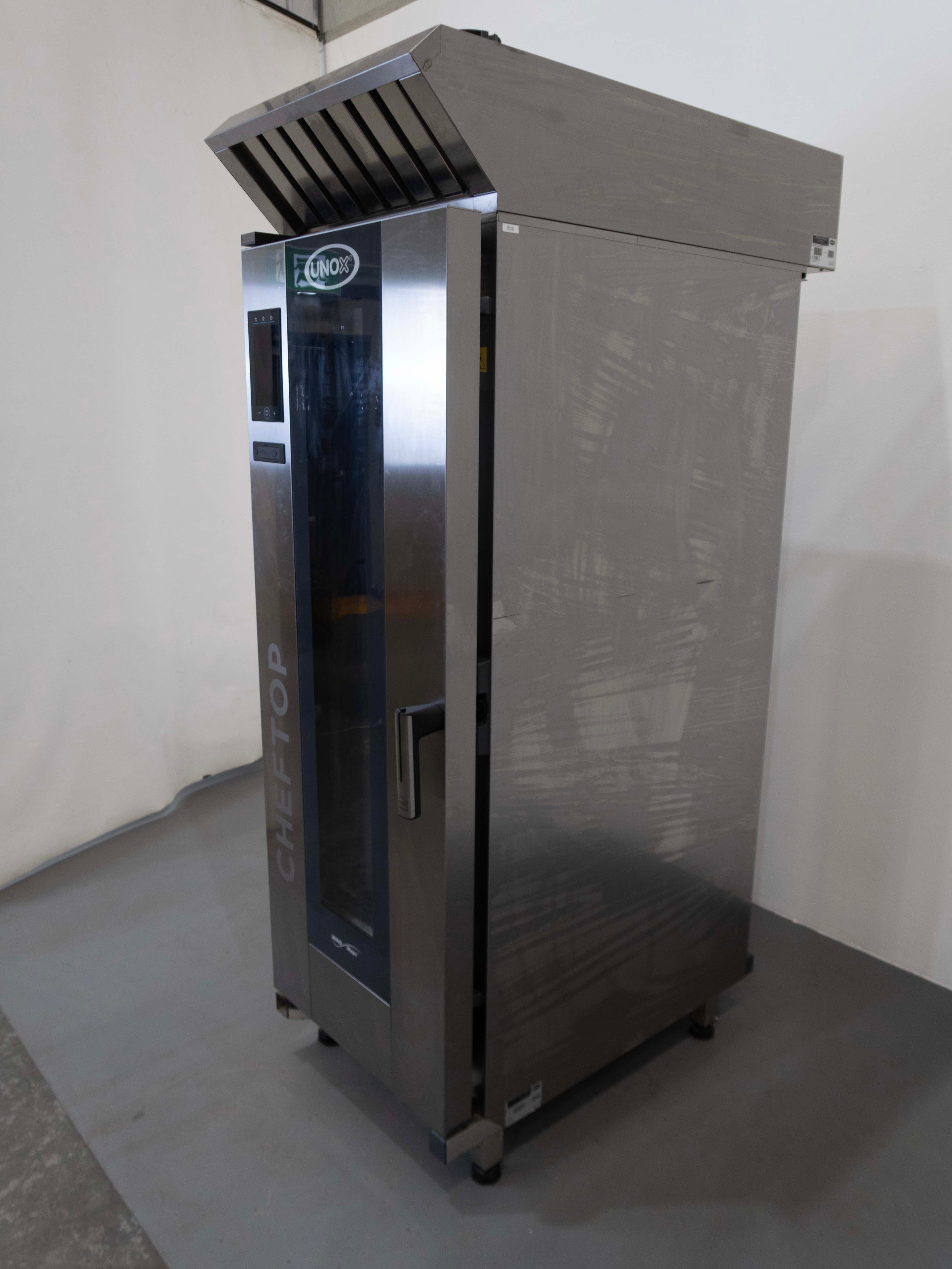 Thumbnail - Unox XECL-2013-E1RS Combi Oven + Trollies