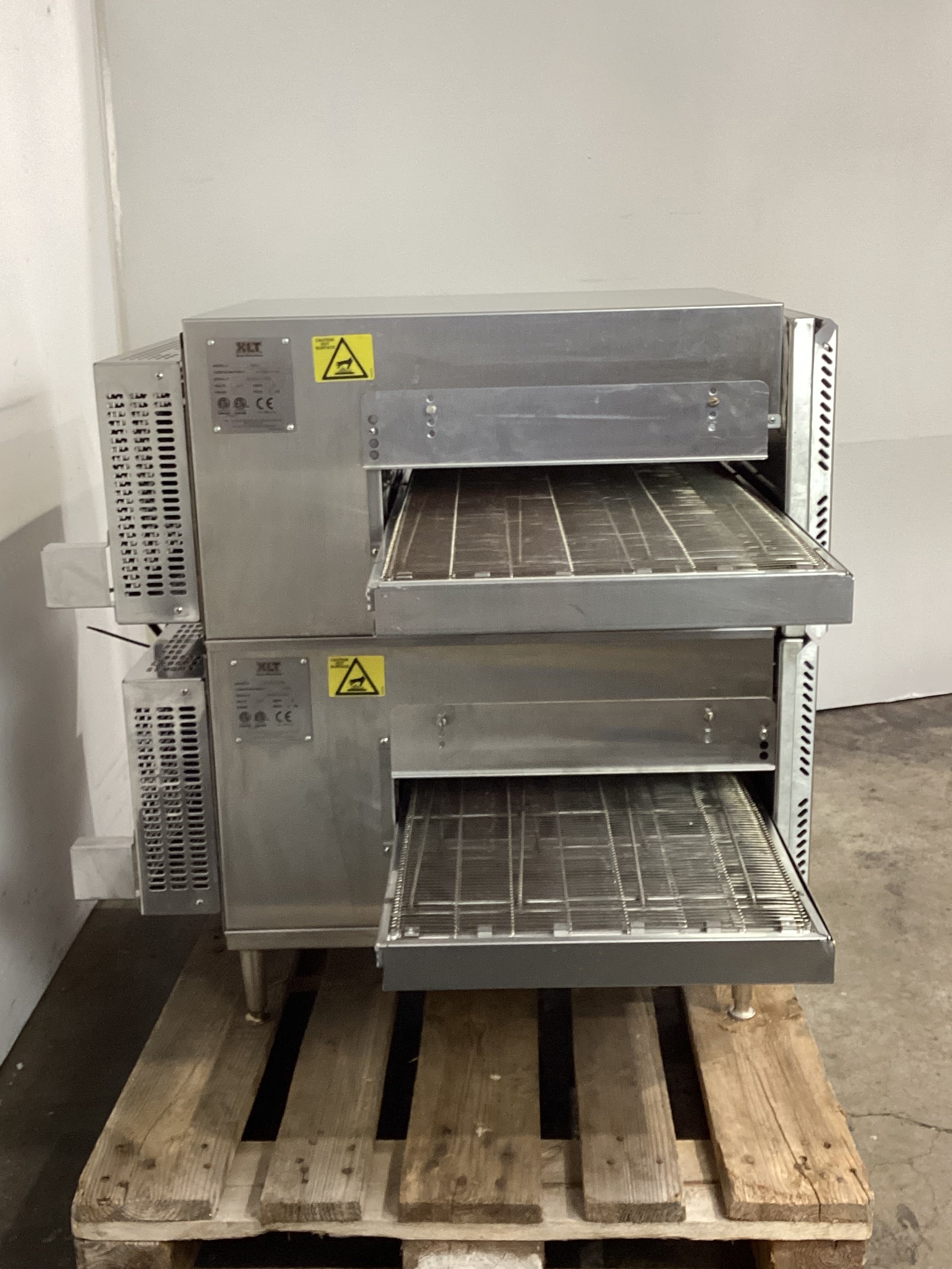 XLT 1620 Countertop Ovens