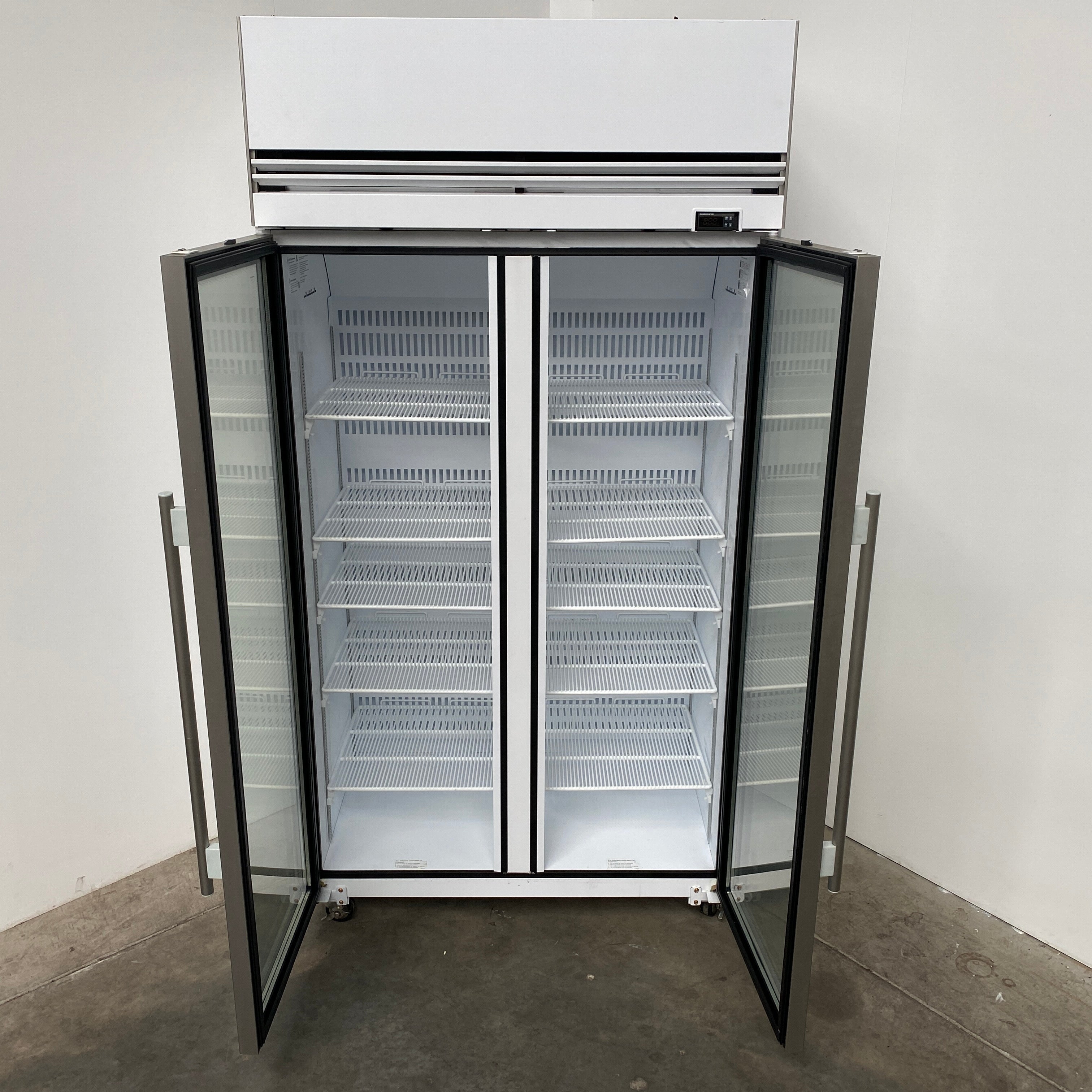 SKOPE VF1000X - Upright Freezer (5)